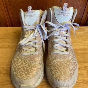 Women’s high top athletic sketcher tennis shoes